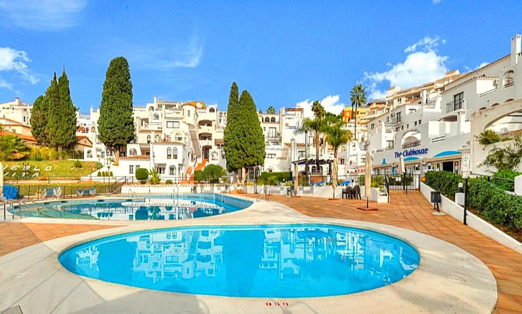 Estudio Pasodoble. Pueblo Evita Benalmádena Exterior photo
