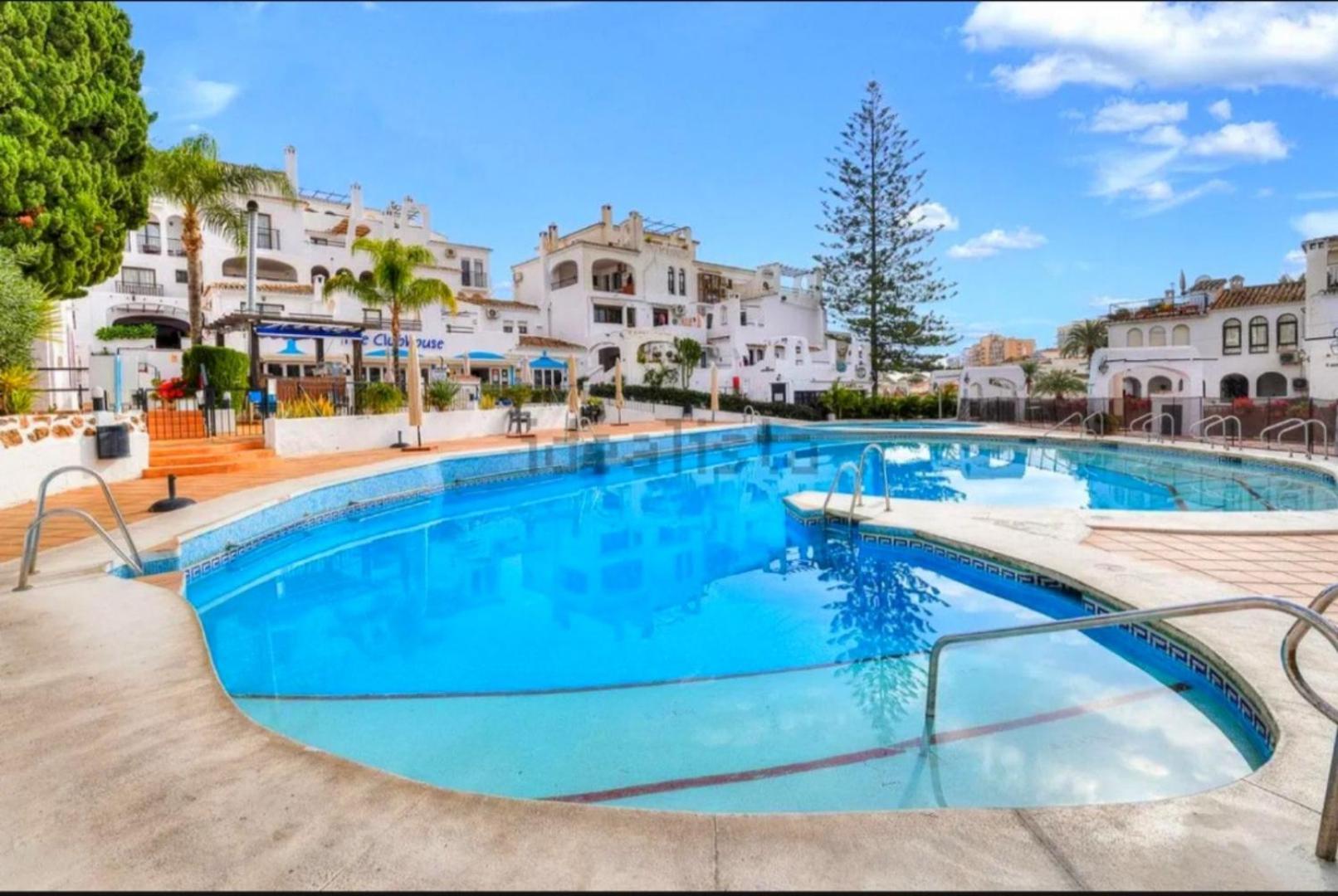 Estudio Pasodoble. Pueblo Evita Benalmádena Exterior photo